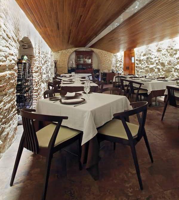 Posada Real Los Cinco Linajes Arévalo Extérieur photo